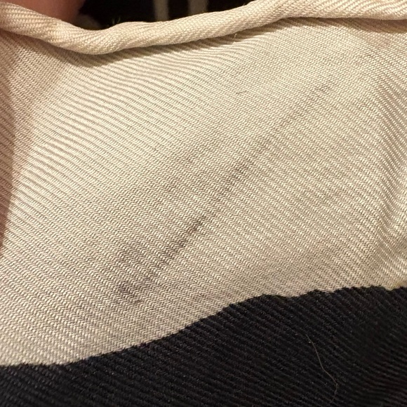 St. John Vintage Silk Scarf - Picture 5 of 6